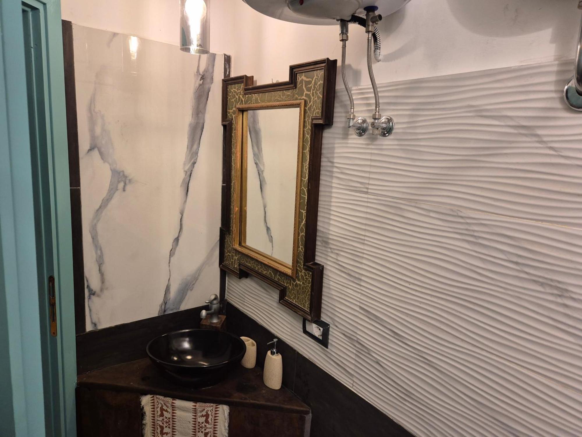 Hotel Mithra Hosting Rom Zimmer foto